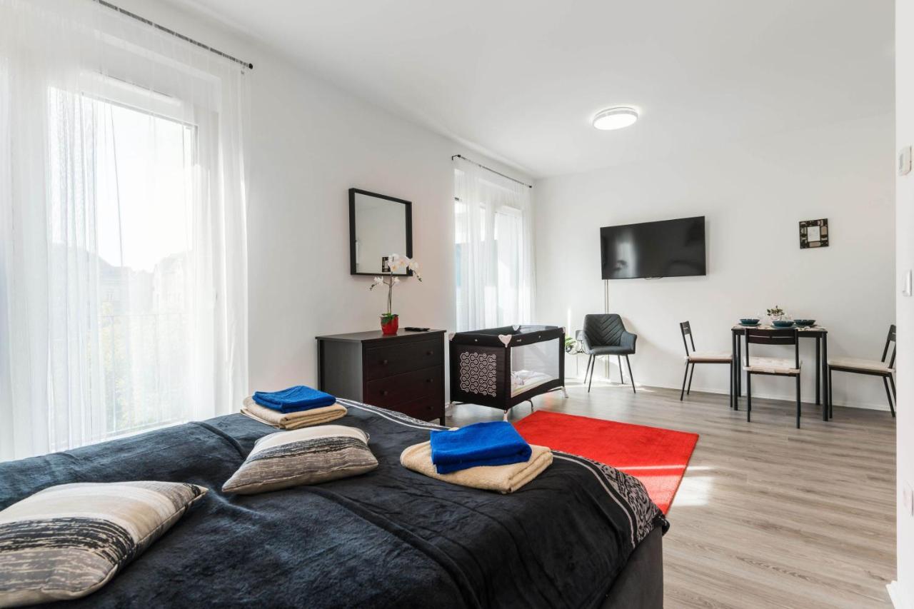 New Blue Danube Apartment With Balcony And Parking Budapeszt Zewnętrze zdjęcie