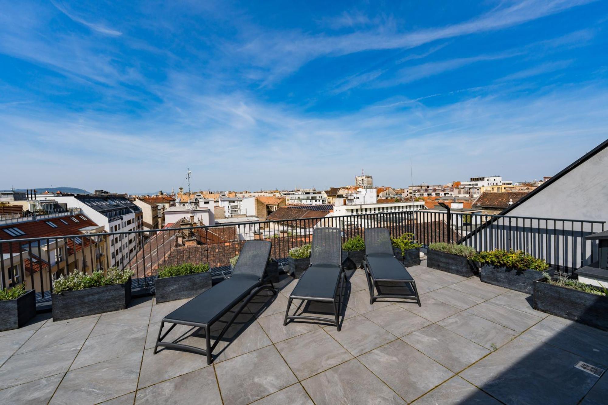 New Blue Danube Apartment With Balcony And Parking Budapeszt Zewnętrze zdjęcie